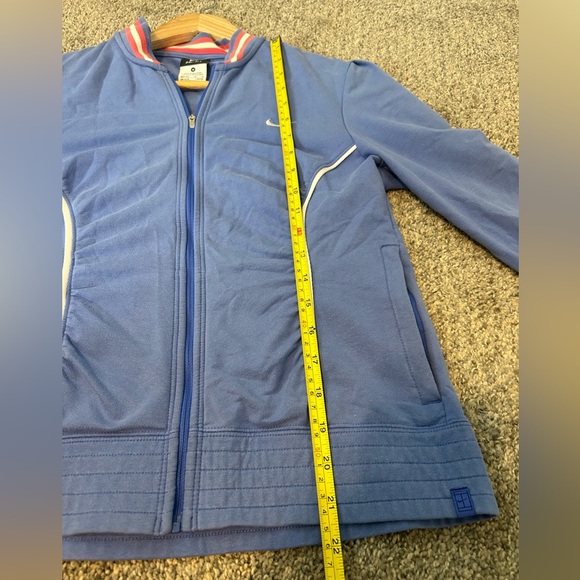Nike Y2K Style Women’s Jacket - Blue with Red and White Accents - Picture 9 of 10